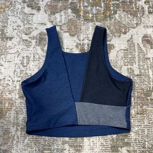 Outdoor voices venus crop in medium